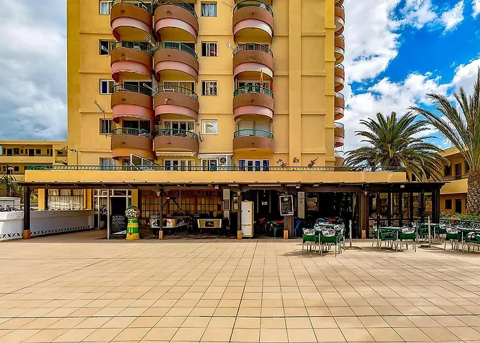 Torres Del Sol Sea View Апартаменты *