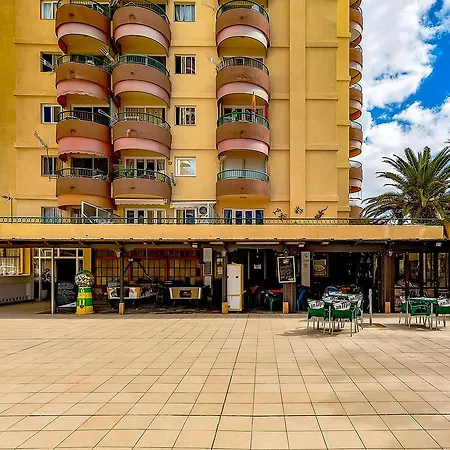 Torres Del Sol Sea View Apartment *