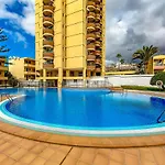 Torres Del Sol Sea View Apartman